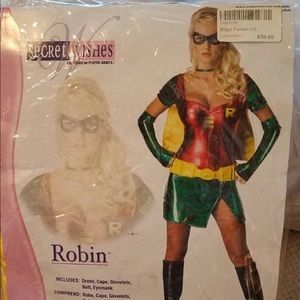 Robin Costume size medium